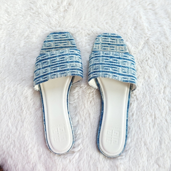 Givenchy 4G Flat Logo Slip On Vacation Denim Sandal - Picture 7 of 15